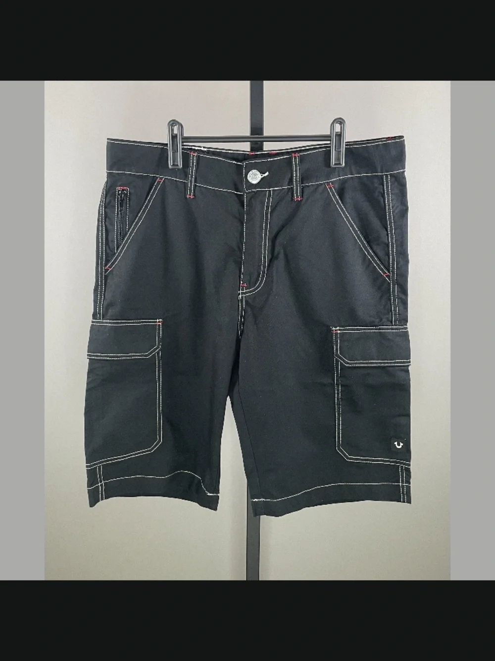 NEW True Religion Shorts Mens 32 black straight leg cargo casual street wear